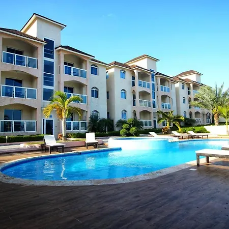 Ria Apartahotel